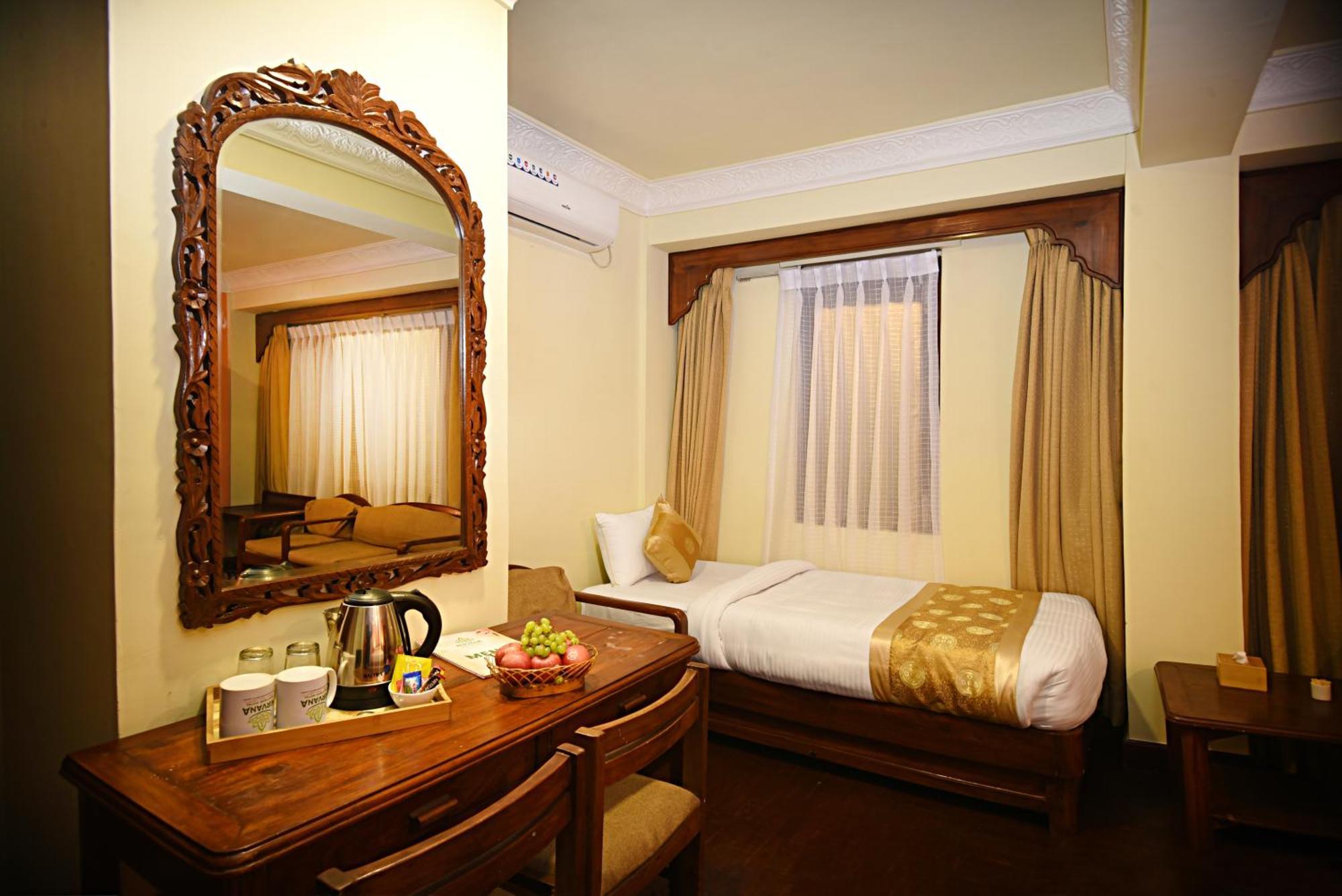 Nirvana Boutique Hotel Katmandou Extérieur photo
