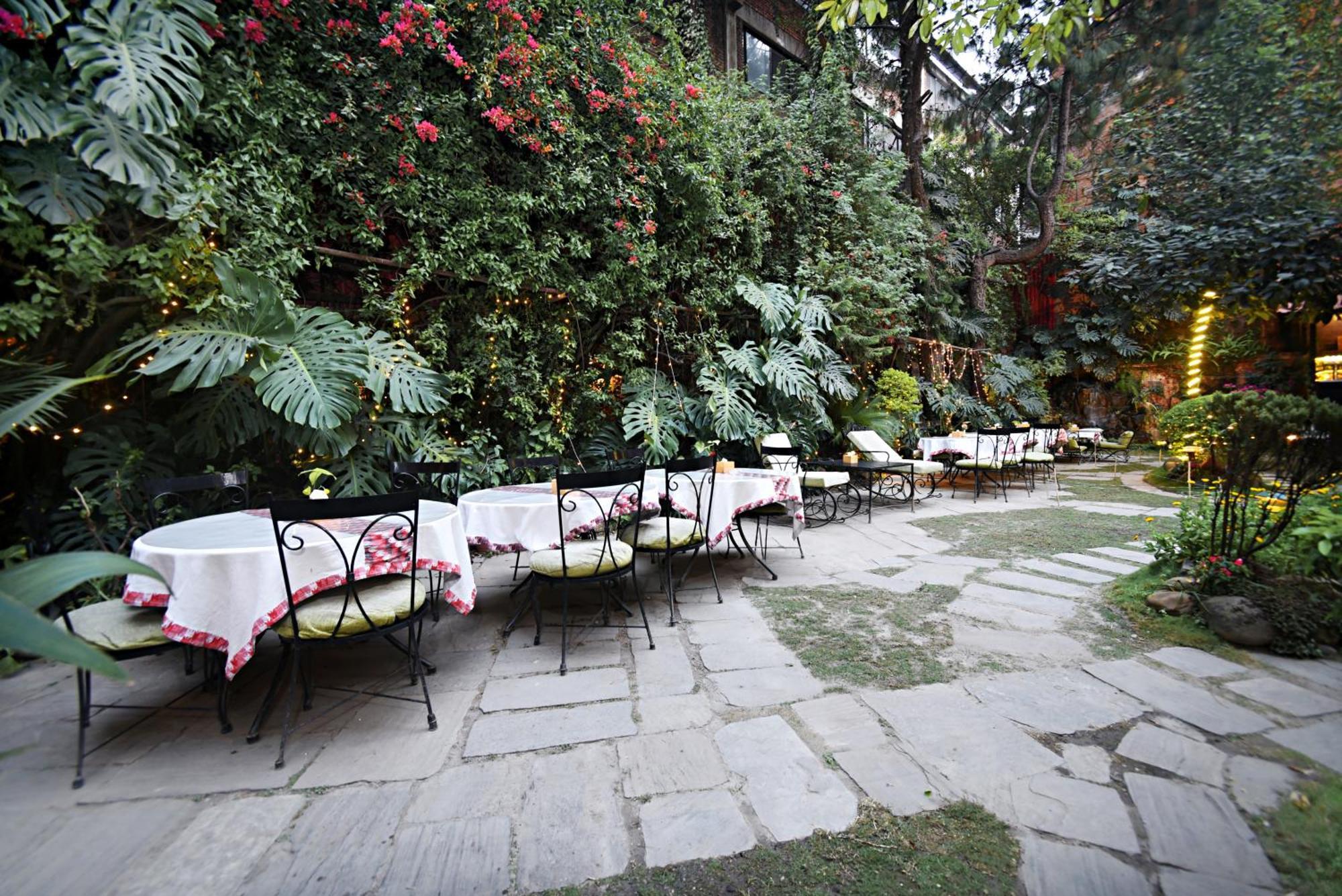 Nirvana Boutique Hotel Katmandou Extérieur photo